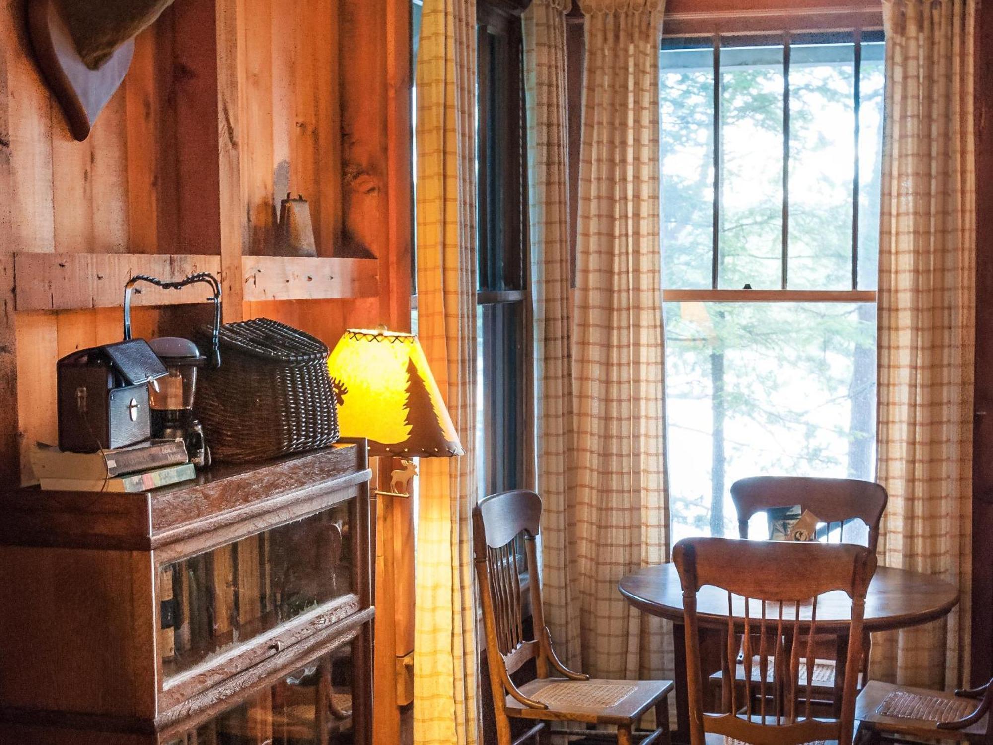 White Pine Camp Hotel Paul Smiths Værelse billede